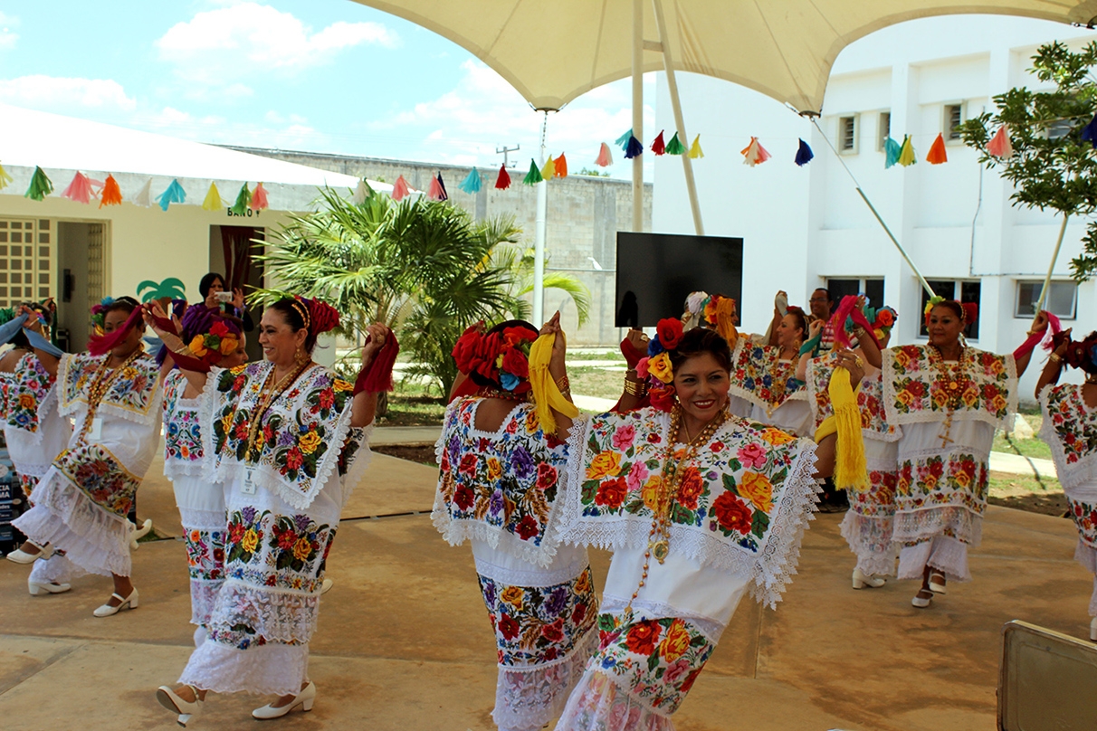 Internas del Cereso celebran el Día de la Madre