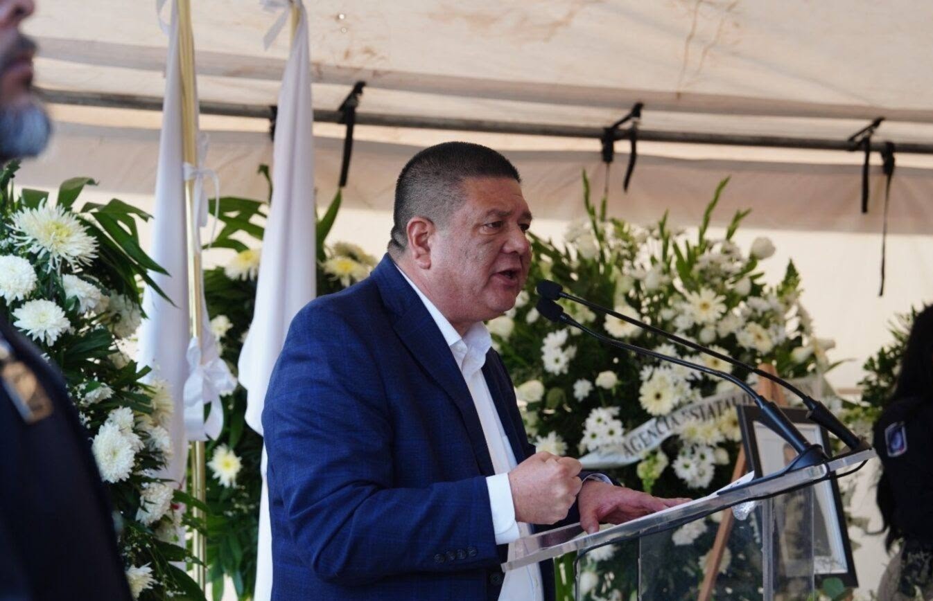 César Jáuregui, exfiscal de Chihuahua, es ingresado al penal del Altiplano; FGR lo acusa de traición a la patria