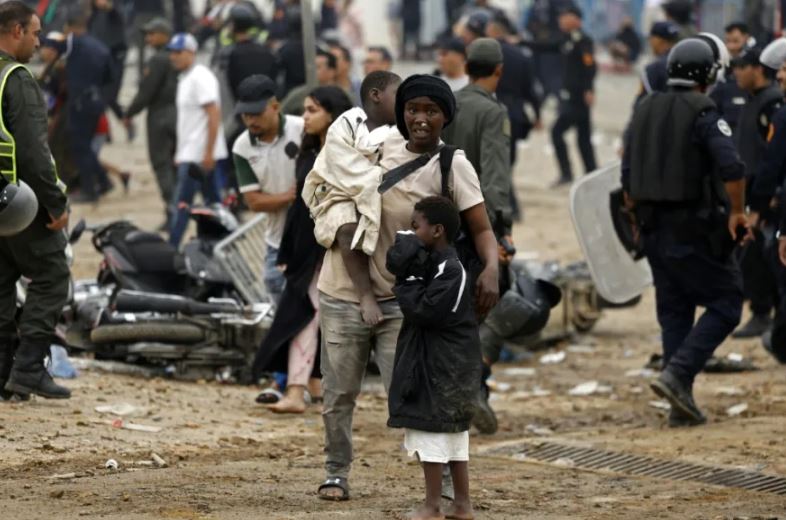 Italia suspende la libre circulación con España tras ola migratoria en Ceuta