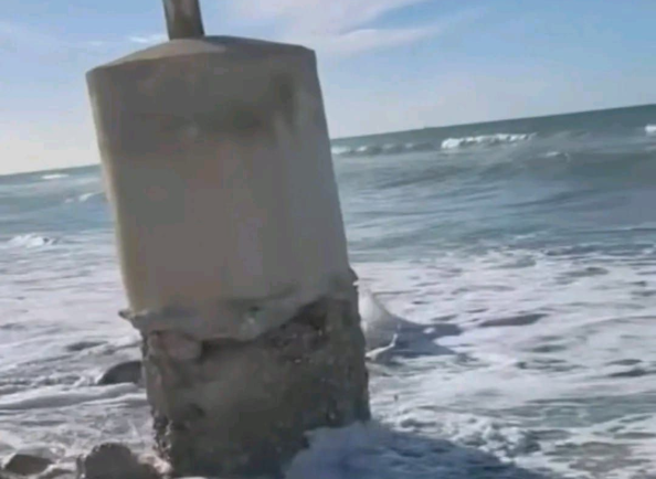 Torres de conducción de alta tensión de la CFE están en riesgo de colapsar en Carmen