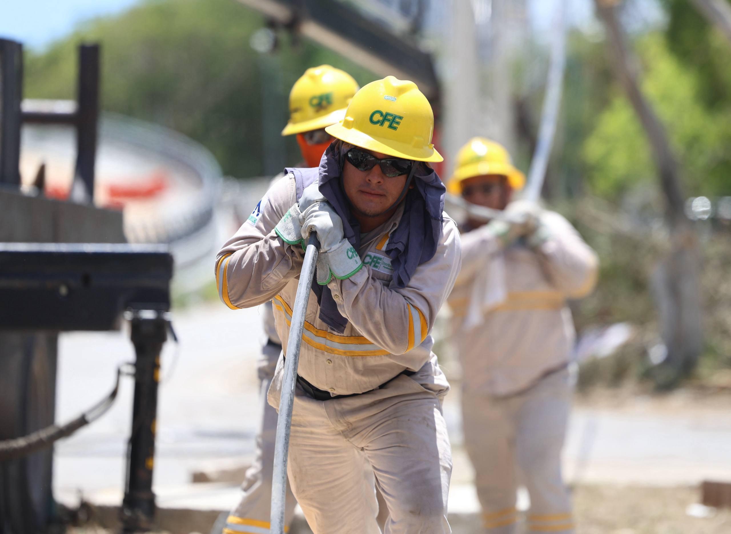 CFE restablece suministro eléctrico en Cancún, tras apagones en varias colonias