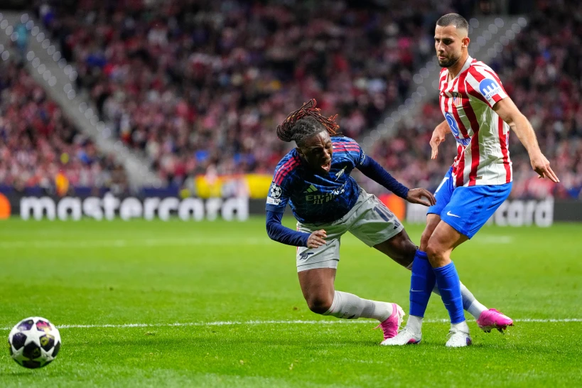 Arsenal y Atlético intercambian goles de penal al empatar 1-1 en ida de semifinales de la Champions