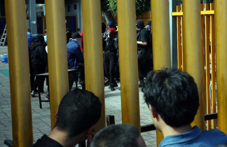 Alumnos desarrollan habilidades de restauración en Palacio Cantón