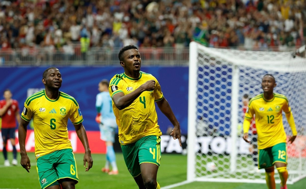 Sudáfrica rescata empate 1-1 ante la República Checa