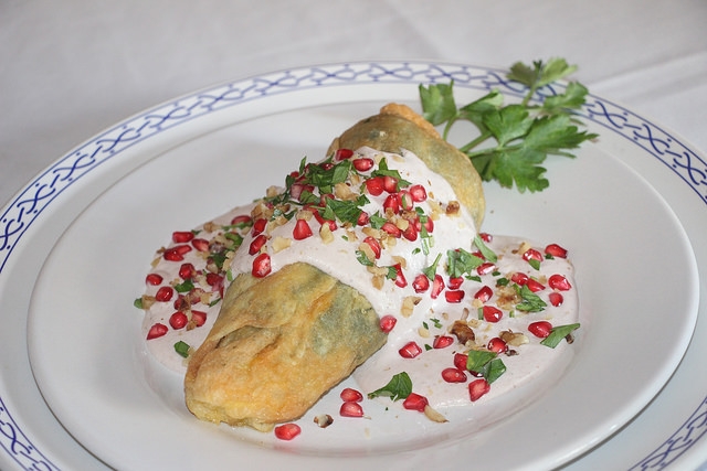 El icónico platillo de chile en nogada llega al Hotel Misión