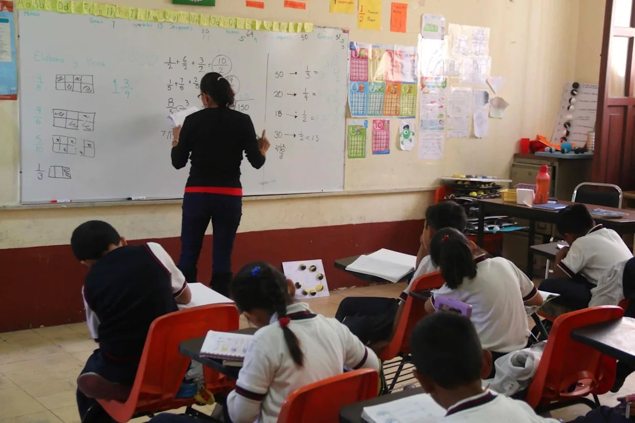 Decisión de reducir calendario escolar, para terminar clases el 5 de junio, aún no es definitiva: Claudia Sheinbaum