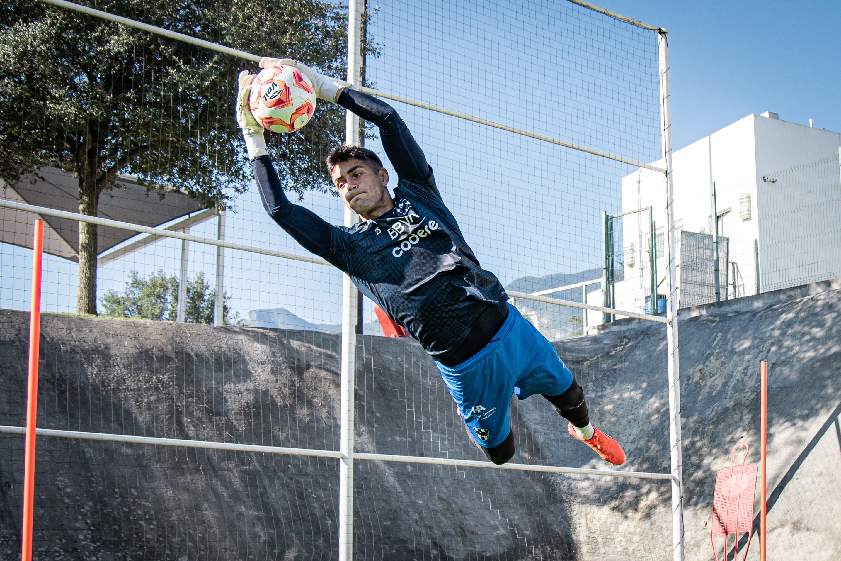 El clásico regio destaca en la jornada 16 del torneo Apertura de Futbol