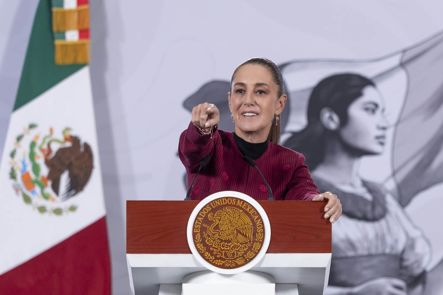 México acelera acciones para combatir plaga del gusano barrenador; se habló de ello con Trump: Claudia Sheinbaum