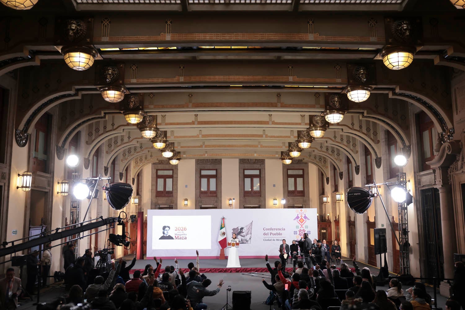 Sheinbaum descafeína caso Adán 