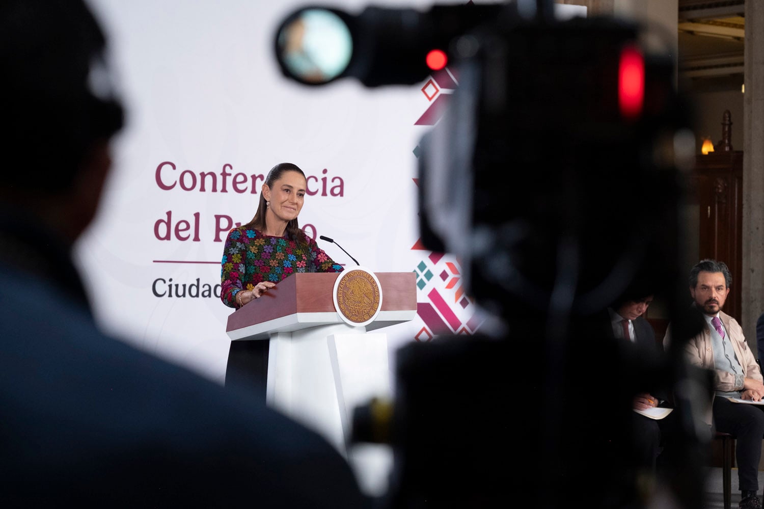 México prepara medidas jurídicas ''más allá de notas diplomáticas'' por ataques de ICE contra mexicanos: Sheinbaum