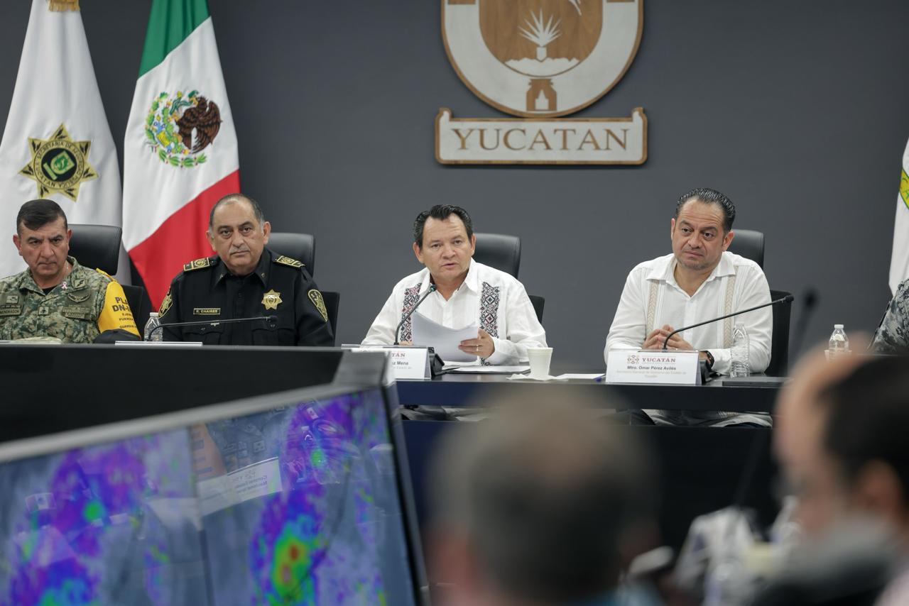 Gobierno de Yucatán se anticipa y refuerza acciones preventivas para proteger a la población ante 'Isaías'