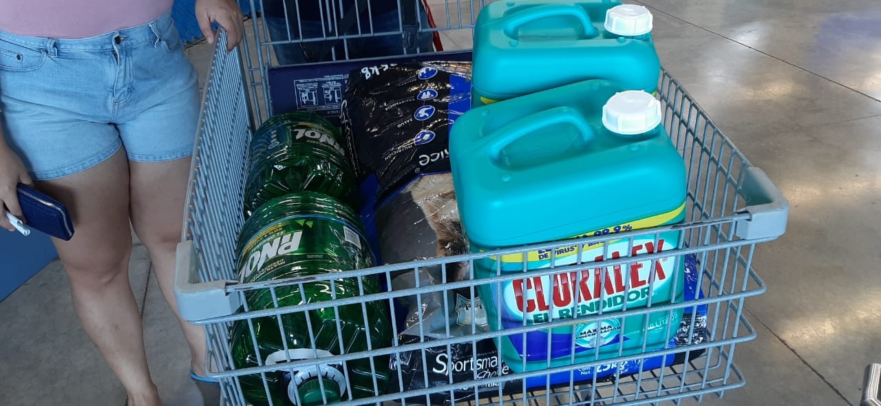 Agotan antibacteriales en supermercados y farmacias de Mérida