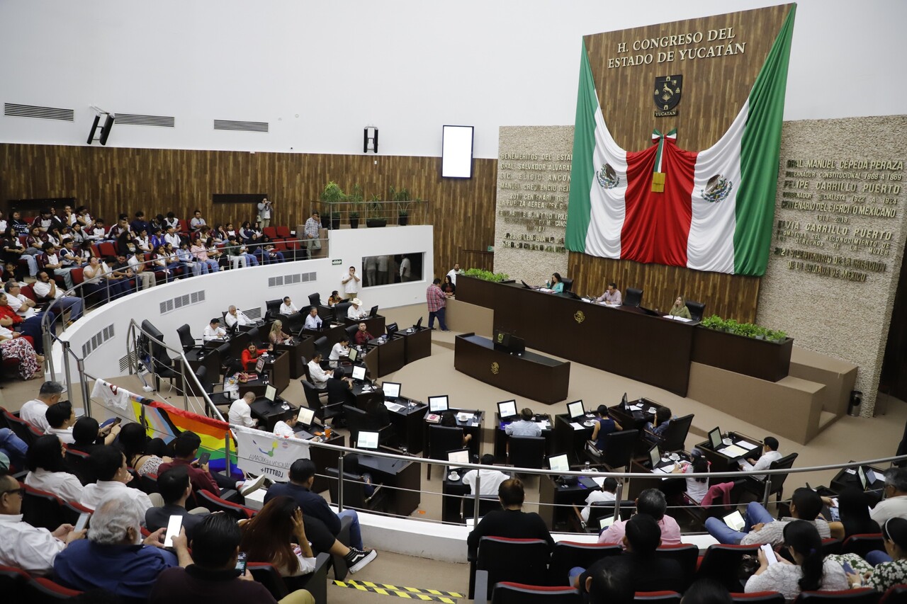 Presentan iniciativas a favor de los derechos humanos de las personas con VIH en Yucatán