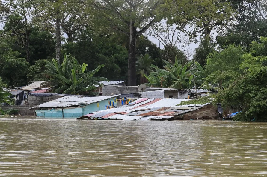 Al menos 14 muertos y 9 mil viviendas afectadas por las lluvias en el norte de Colombia