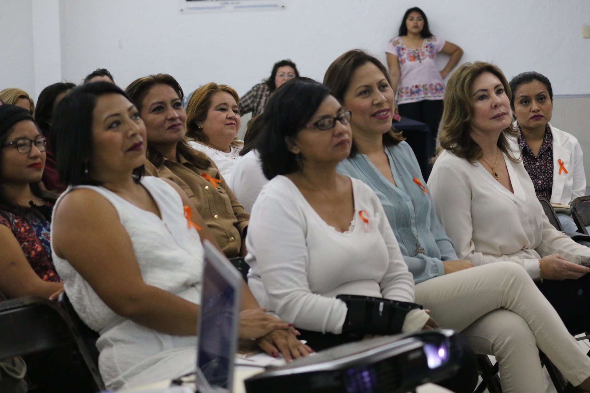 Diálogo a favor de la no violencia