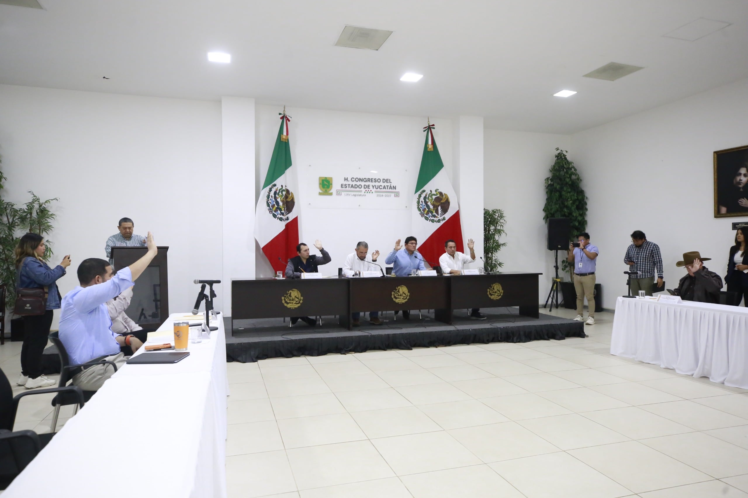 Congreso de Yucatán distribuye iniciativas en materia de seguridad pública y transporte