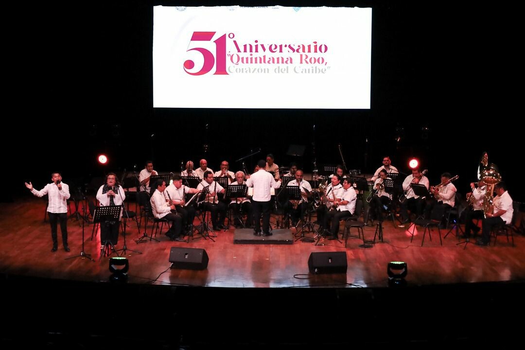 Playa del Carmen festeja con concierto el 51 aniversario de Quintana Roo