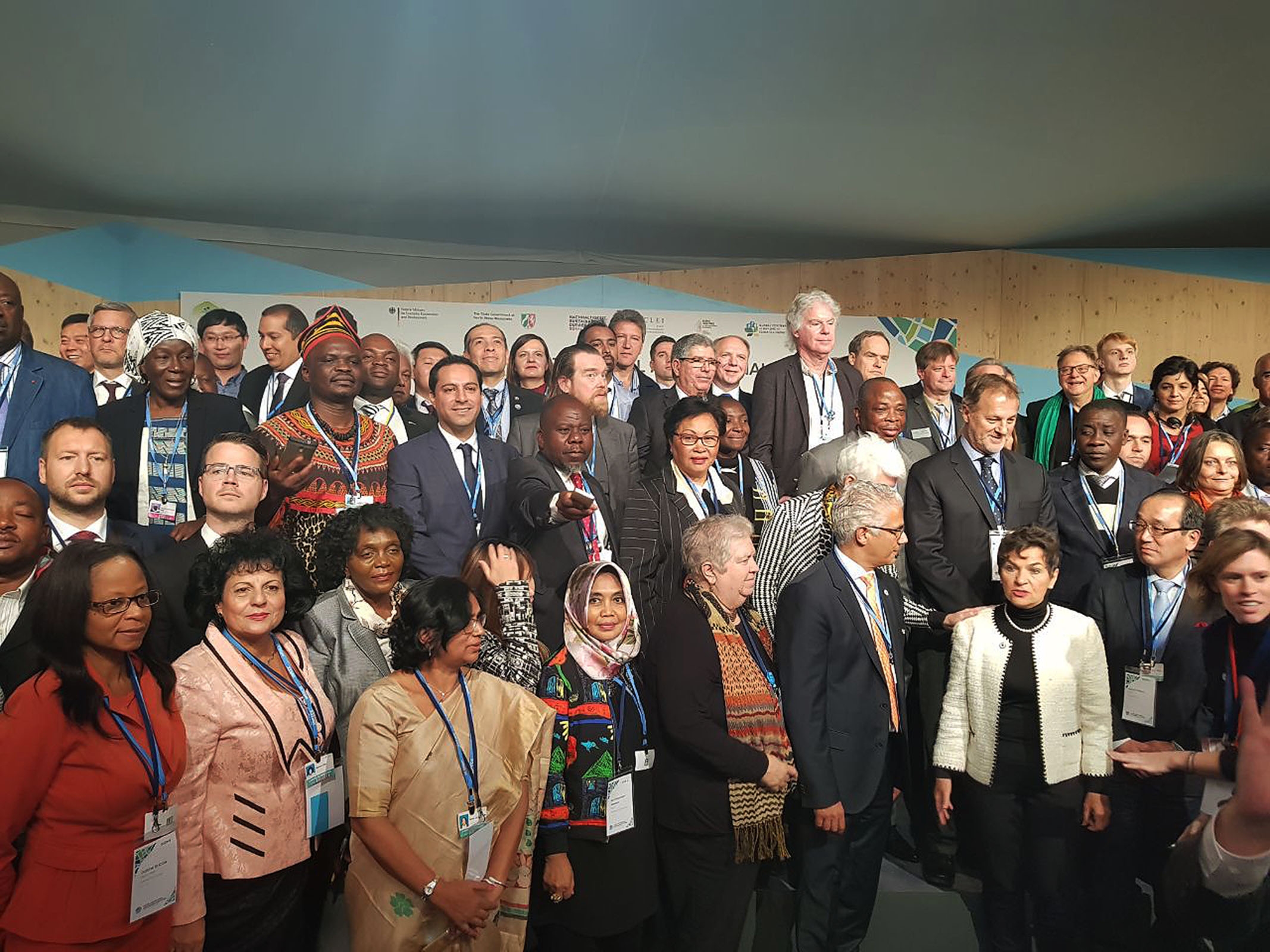 Exponen avances de Mérida en reducción de emisión de gases