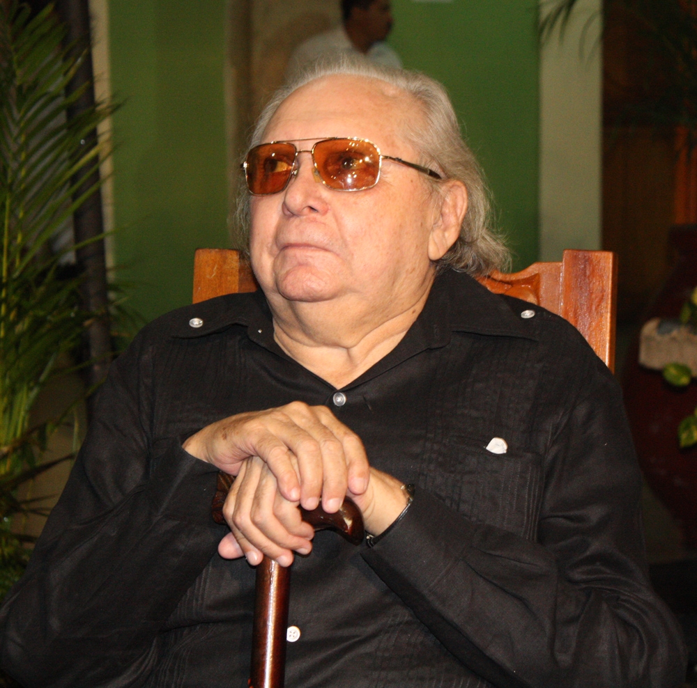 Libro con temas del creador yucateco