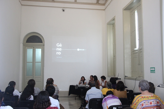 A las mujeres no les hace falta una media naranja: Dulce María Sauri