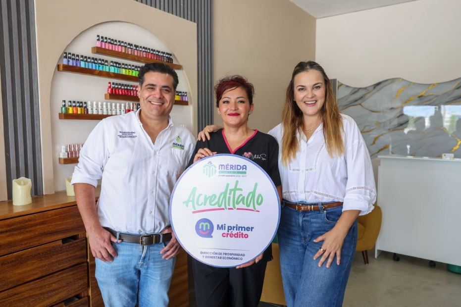 Cecilia Patrón impulsa créditos para emprendedoras de Mérida con los programas Macromer y Micromer