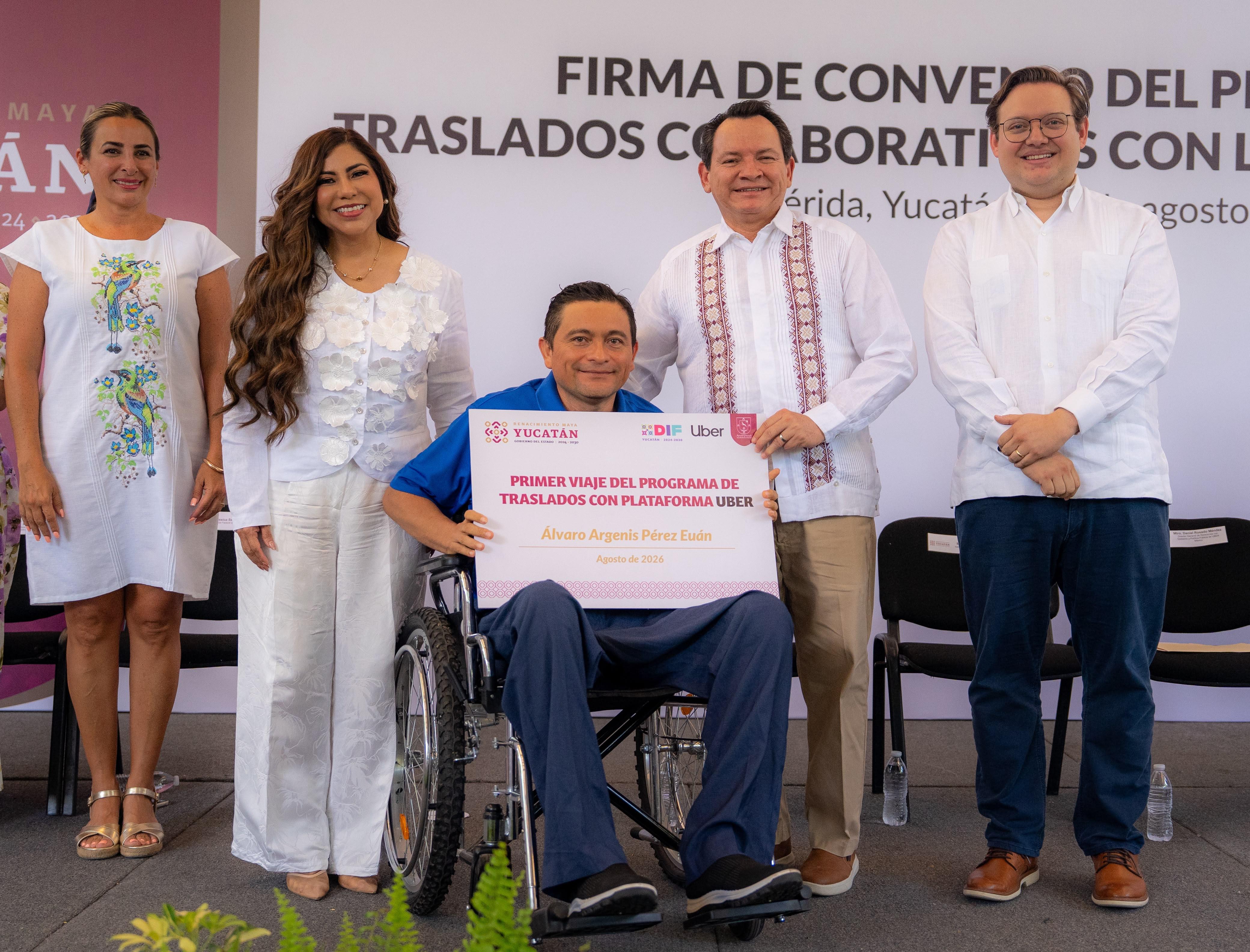 DIF Yucatán y Uber México firman convenio para dar traslados gratis a personas usuarias del CREE