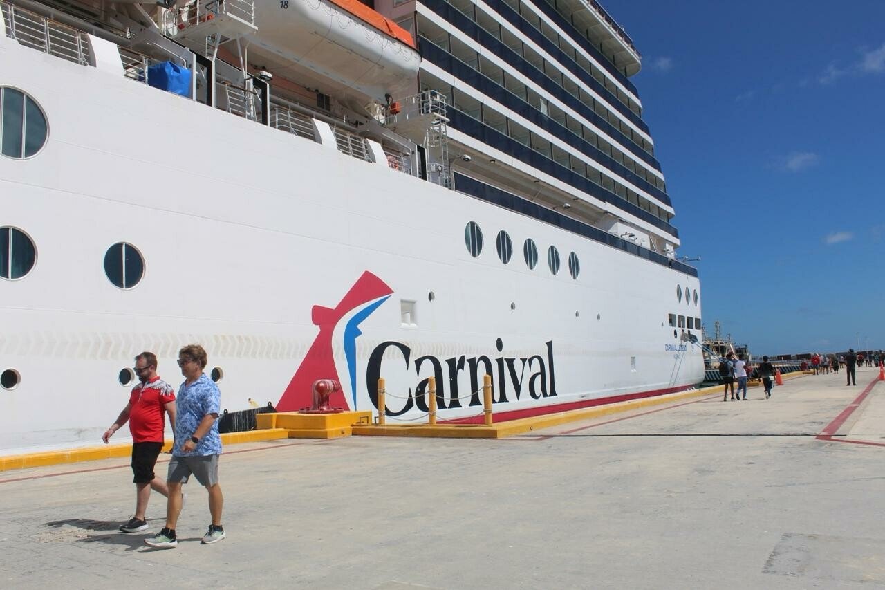 Llega a Progreso, Yucatán, el crucero Carnival Legend proveniente de Galveston, Texas