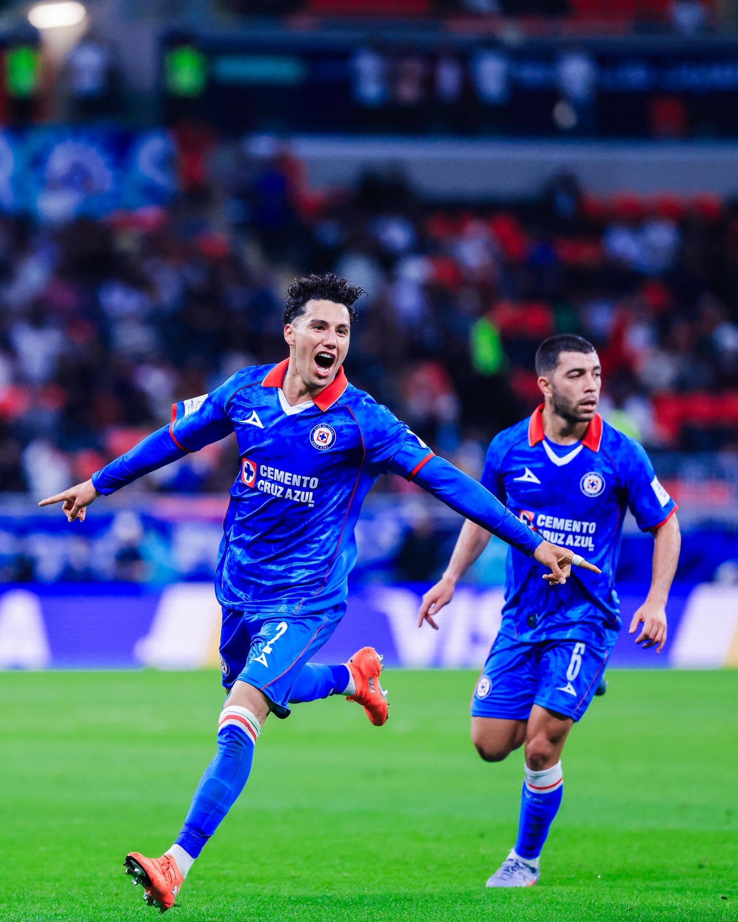 De Arrascaeta firma doblete y Flamengo elimina al Cruz Azul en la Copa Intercontinental