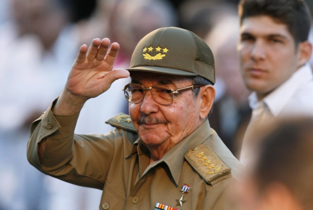 Emiten en Florida nueva orden de arresto contra el ex presidente cubano Raúl Castro por caso de 1996