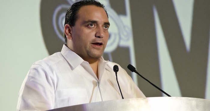 Anuncia AMLO fecha para consulta sobre tren maya