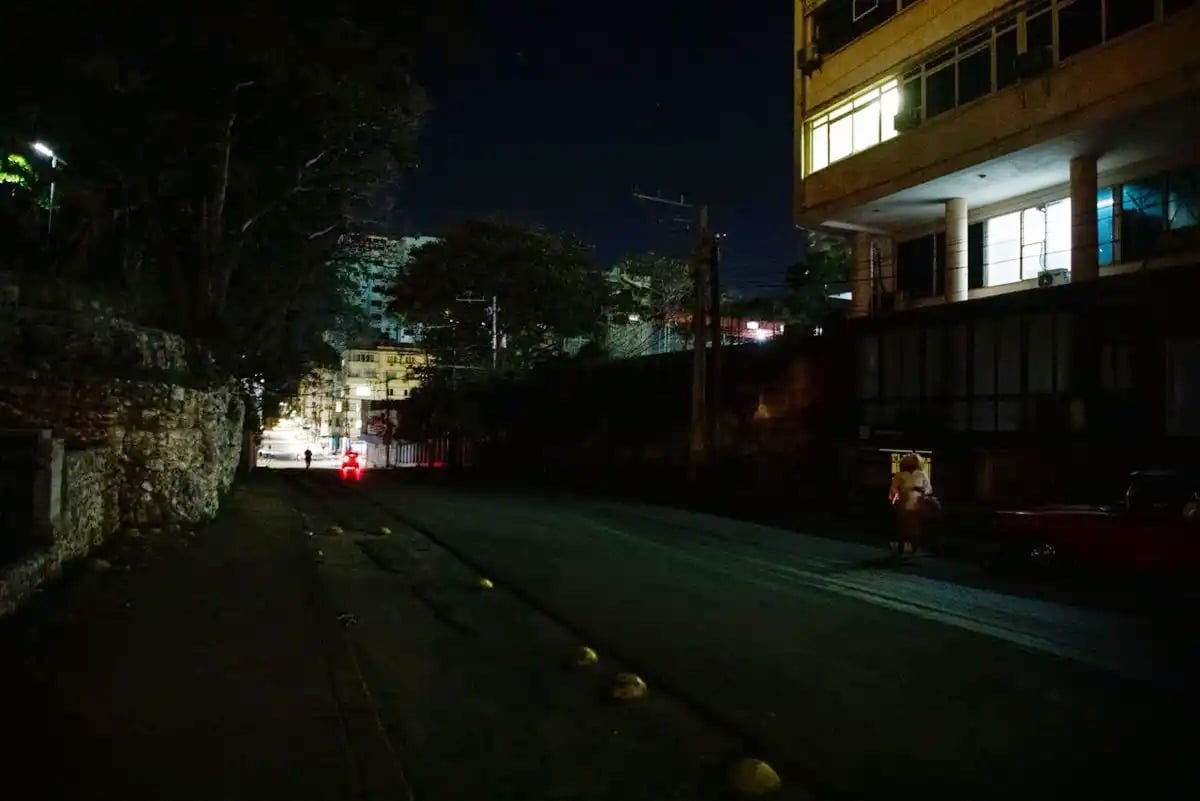 Dos tercios de Cuba sin electricidad, incluida La Habana, por falla en la red