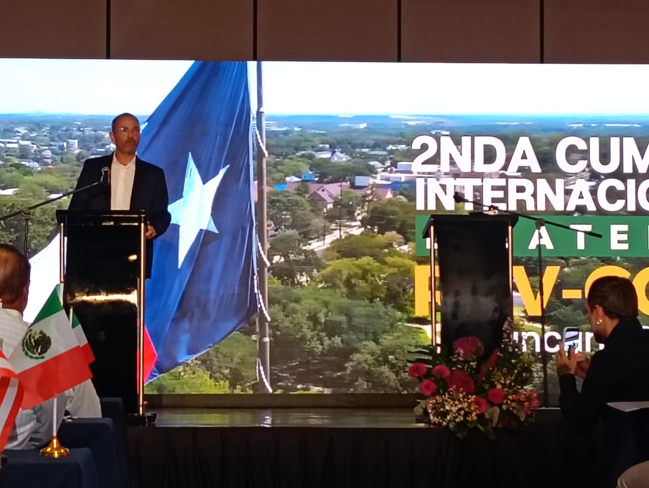 Celebran cumbre bilateral Cancún-Texas