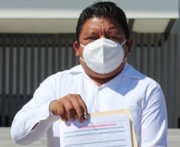 El maestro Cupul, de líder magisterial a aspirante a diputación local por Morena