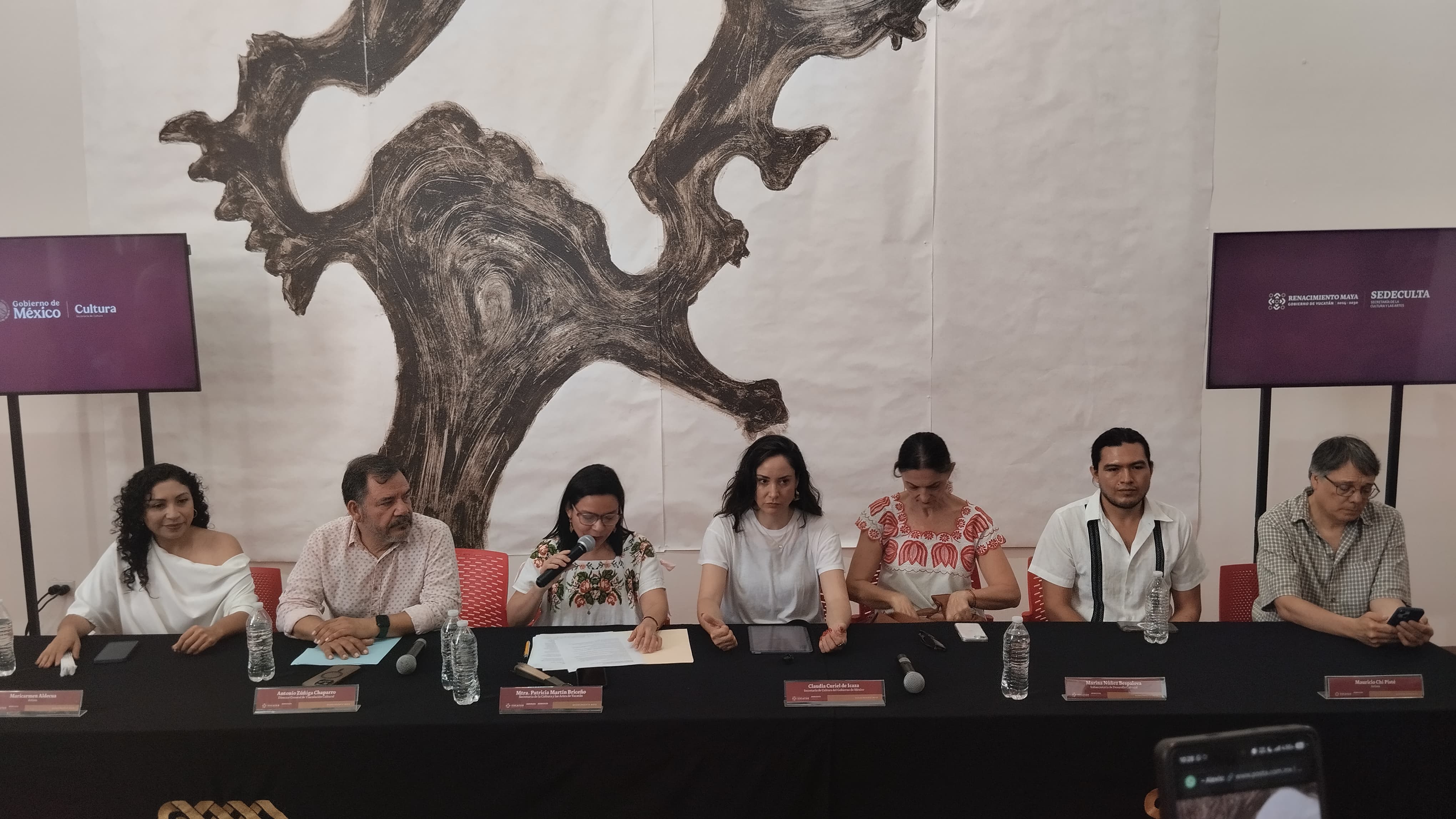 Secretaria de Cultura nacional realiza encuentro con creadores y creadoras yucatecos