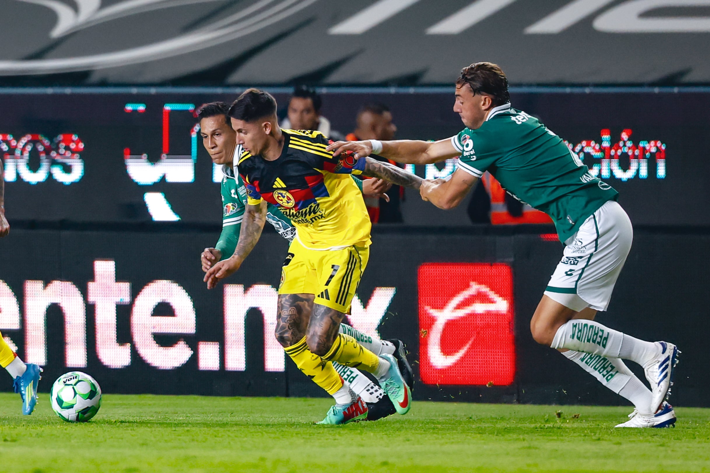 América sigue en ascenso al acercarse la liguilla; Cruz Azul no levanta