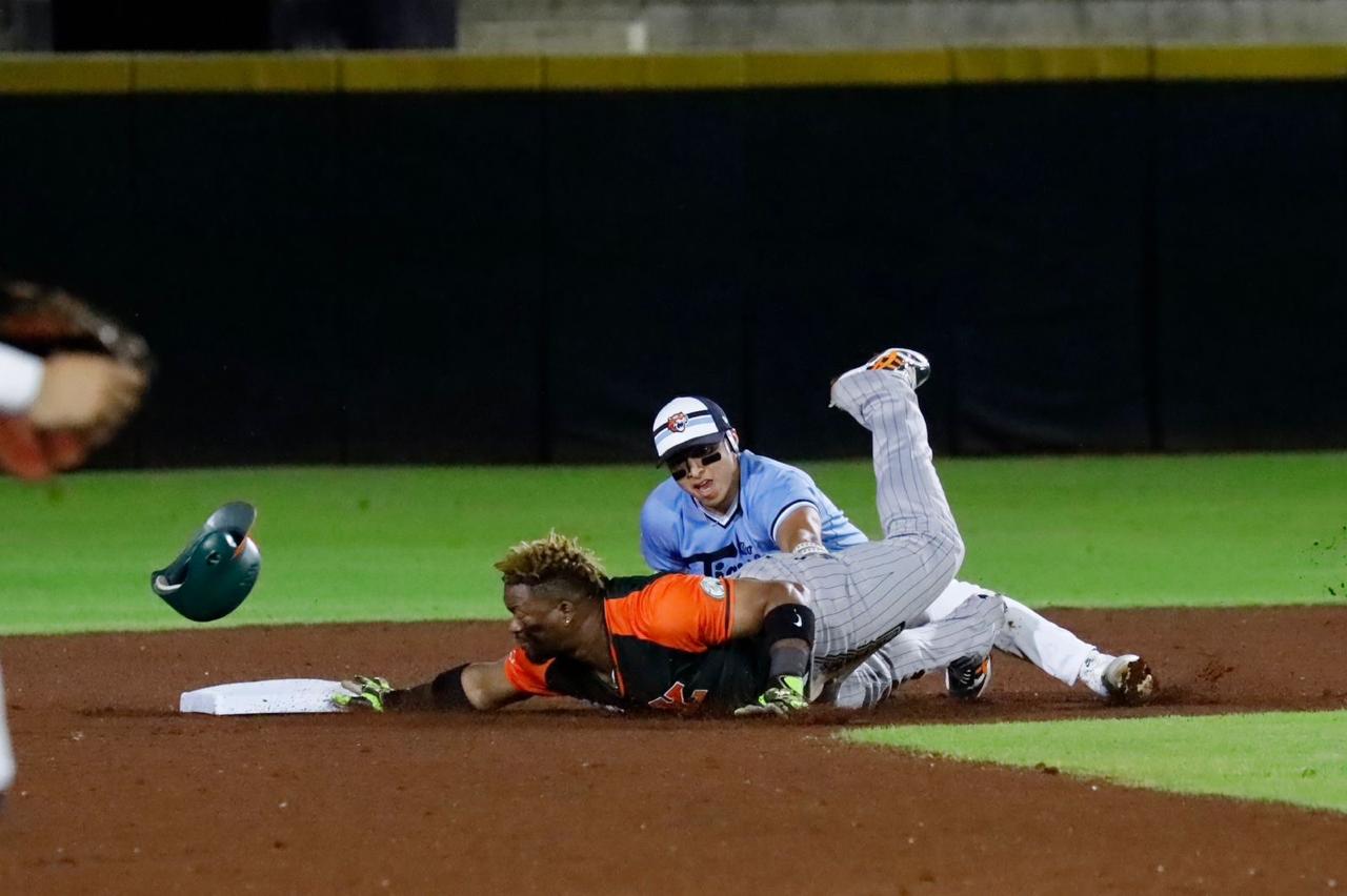 Sólidas actuaciones de Peña y Doyle en un revés melenudo ante los Tigres