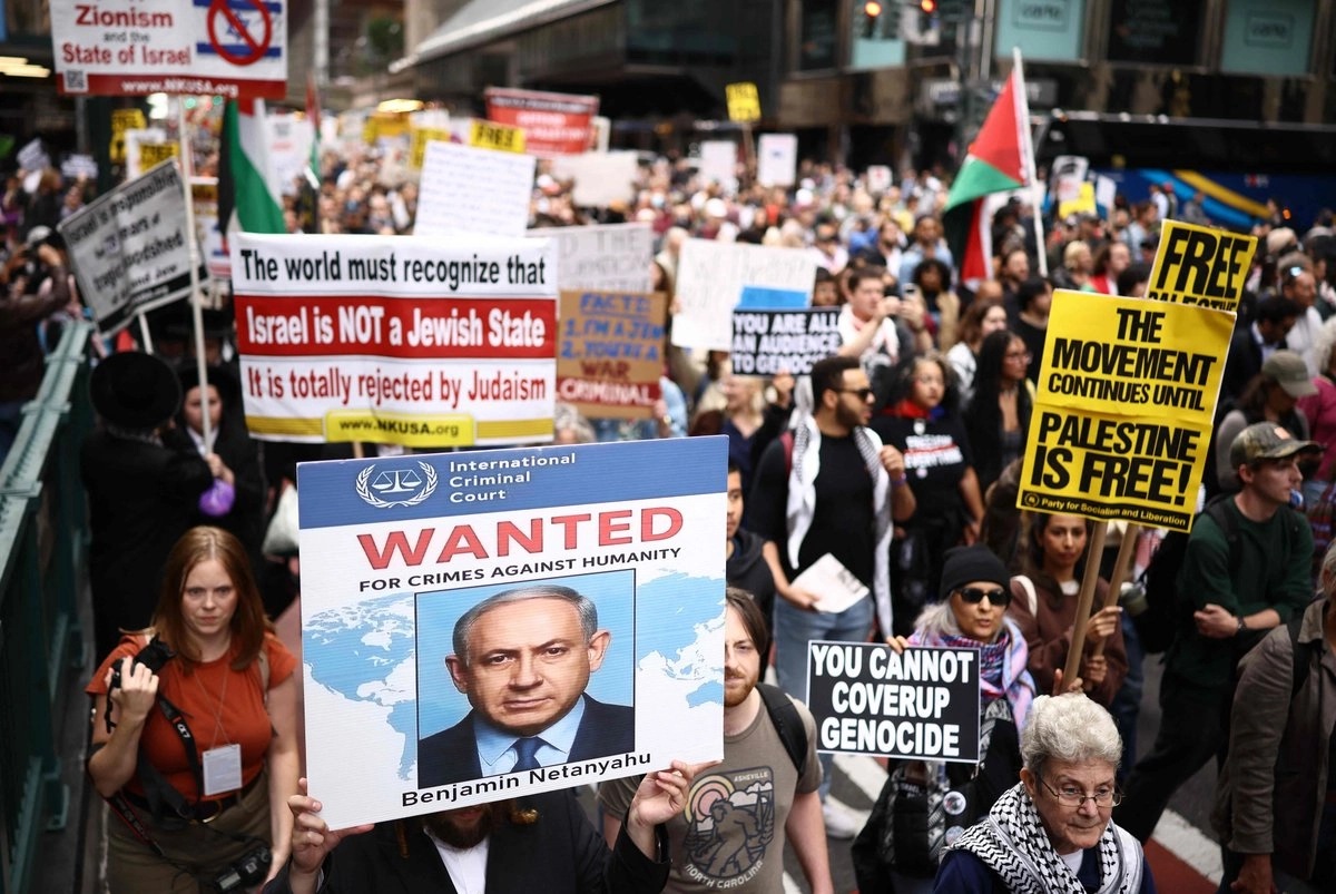 Francia da vía libre al avión de Netanyahu, pese a la orden de arresto de la CPI