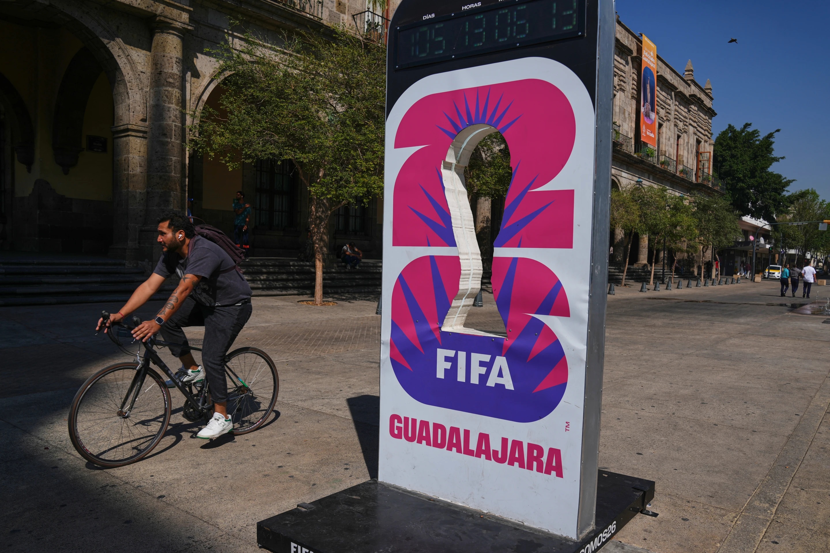Inalcanzables, las entradas para la Copa de futbol 
