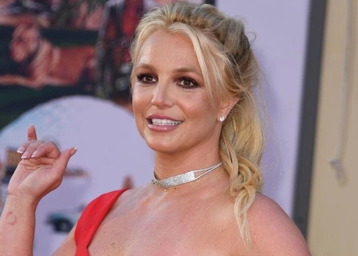 Britney Spears ingresa a centro de rehabilitación por abuso de sustancias