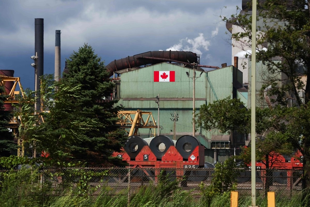 Canadá anuncia aranceles represalia de hasta 50 por ciento contra productos de Estados Unidos
