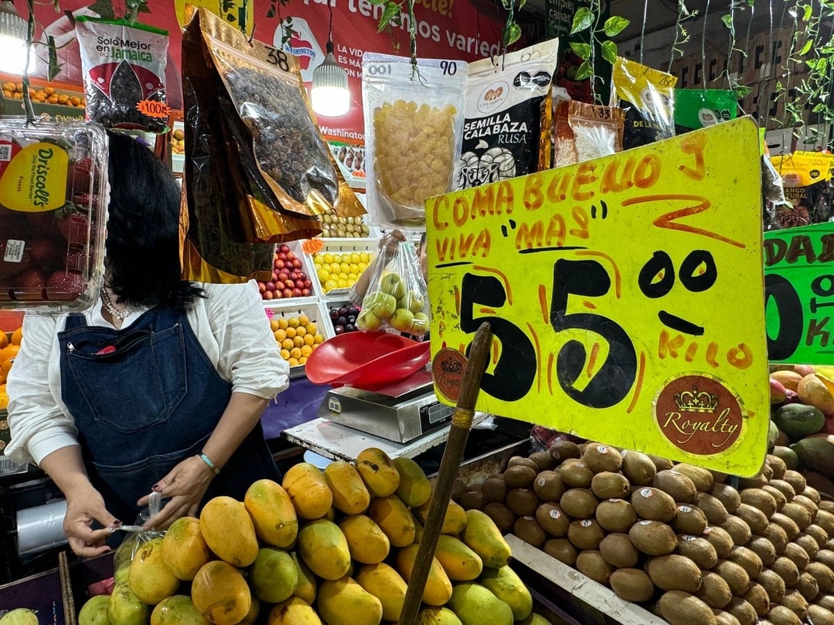 Aumento de la canasta básica pega a 15 millones de hogares en México