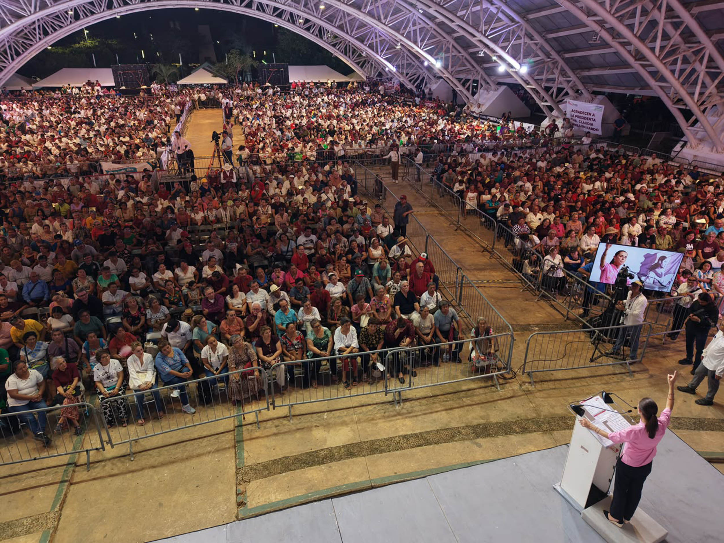 Claudia en la península, de nuevo