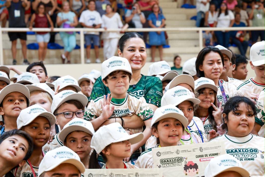 Inauguran el curso de verano Baaxlo’ob Paalalo’ob Deportilandia 2026 en Playa del Carmen