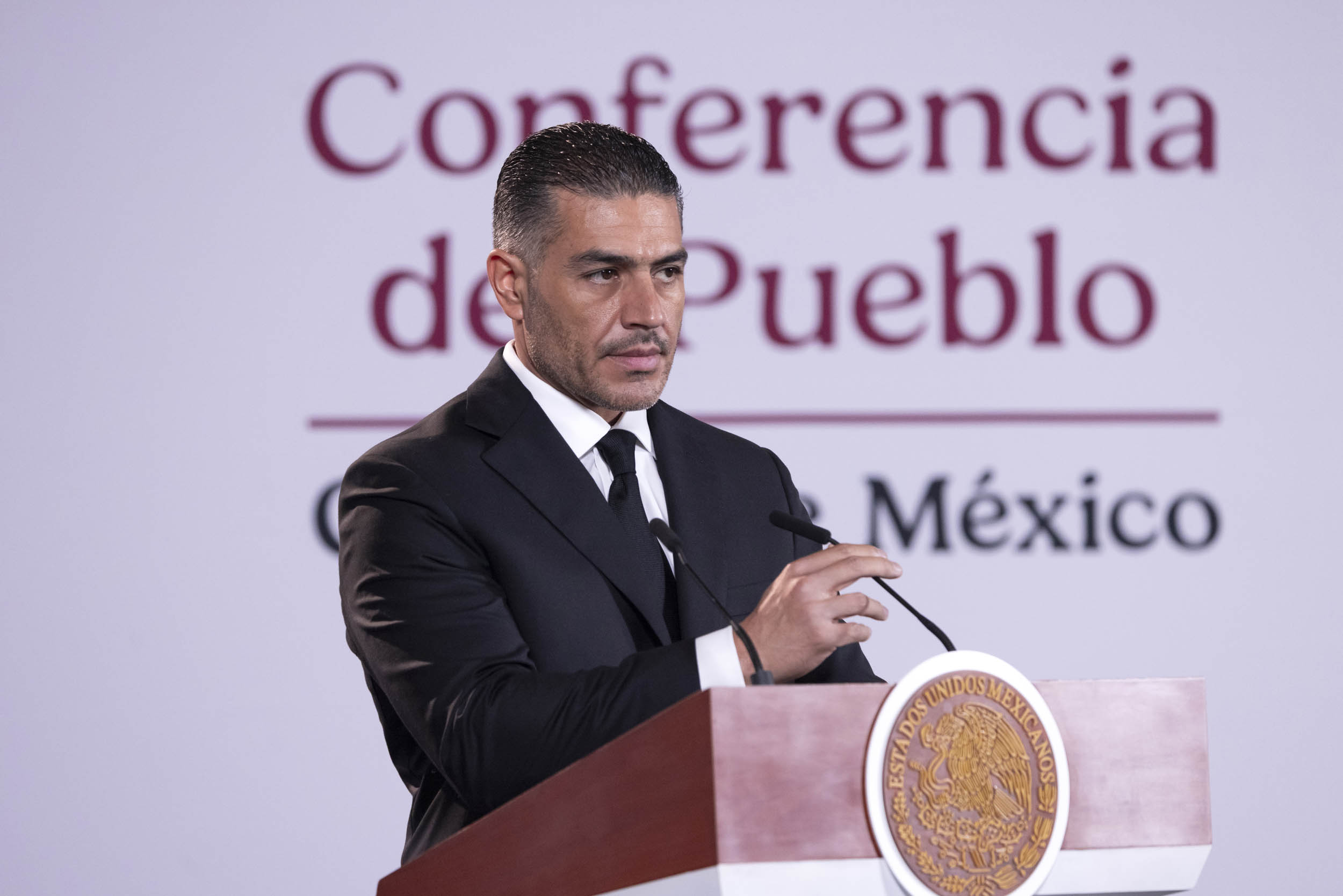 Suman 111 funcionarios públicos que por vínculos con crimen organizado han sido detenidos en el actual gobierno: Harfuch