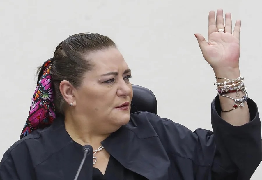 Renuncia Taddei; van sobre el socio