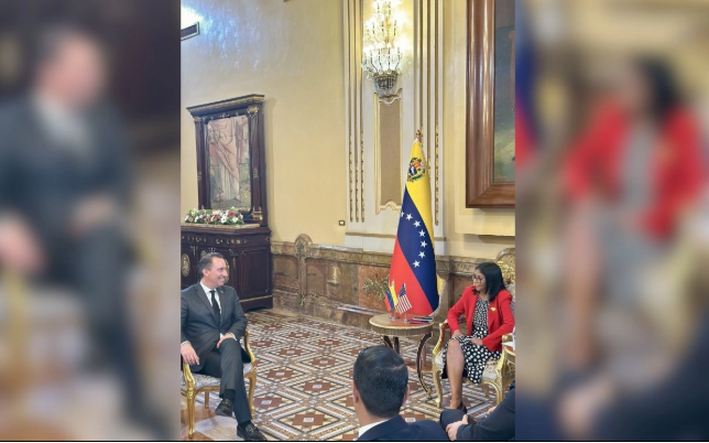 Venezuela firma nuevos acuerdos con EU en materia de petróleo y gas