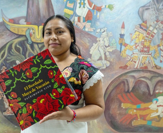 Maaya chuuy ku beeta’al Yucatáne’ jk’uch Feria del Libro de Antropología tu noj kaajil CDMX