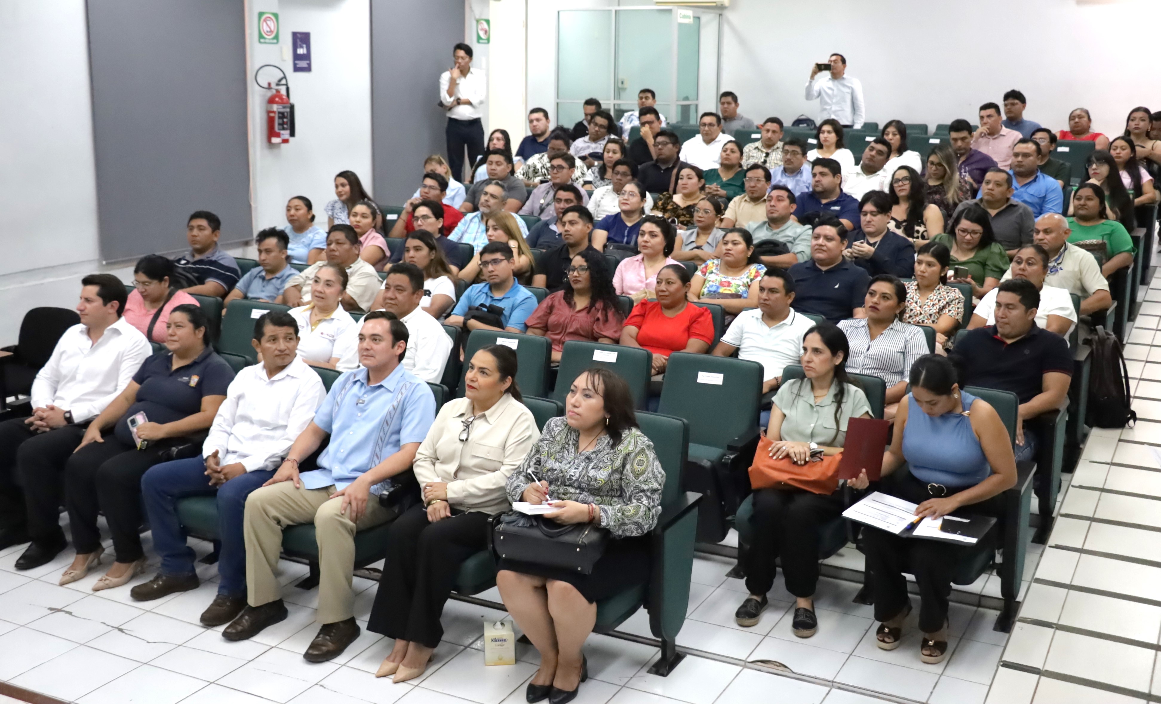Asignan plazas a maestros del CECyTEC para el ciclo 2026-2027 en Campeche