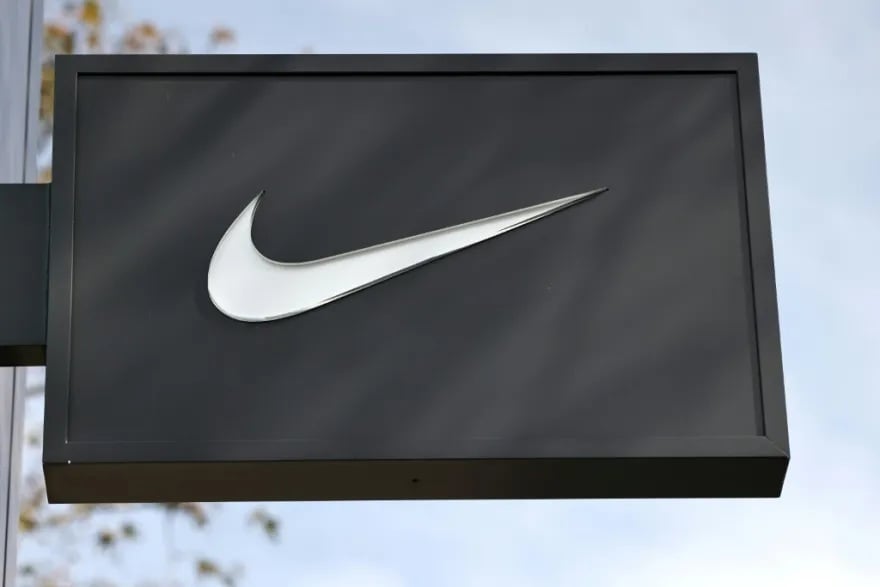 El gobierno de Trump investiga a Nike por presunta discriminación contra personas blancas