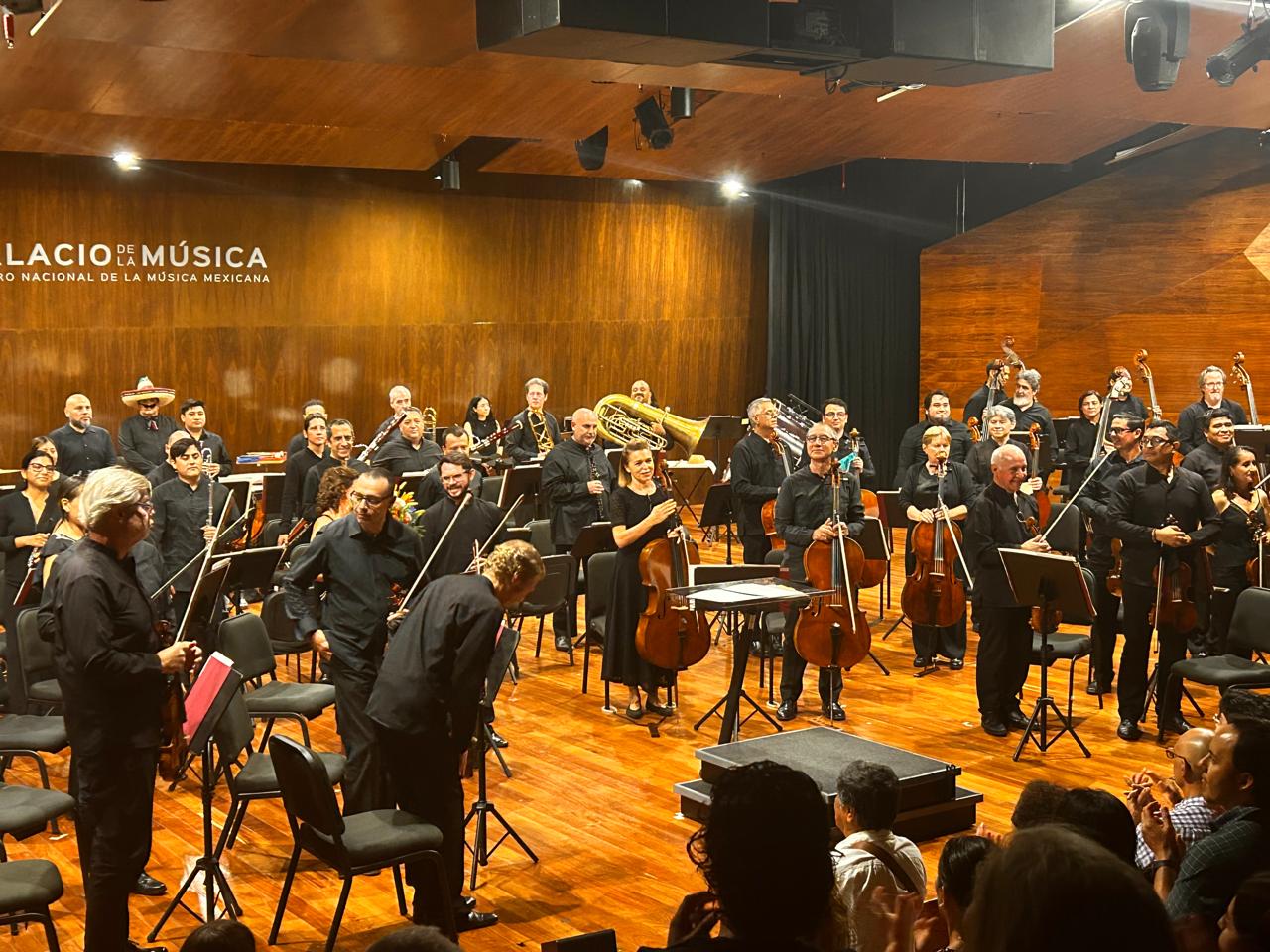 Con un llamado a preservarla, la OSY reinició su temporada de conciertos con el vibrante ''Huapango de Moncayo